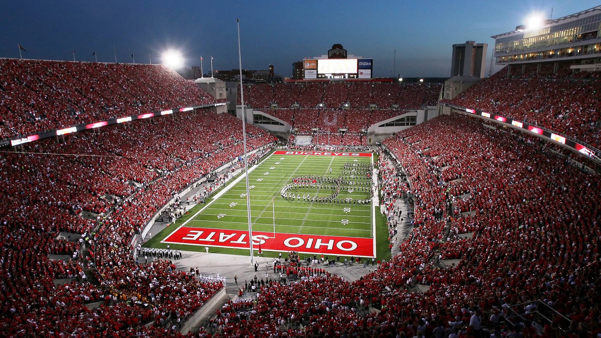 九游娱乐(jiuyou)官网-_酷炫光影漂移车：夜晚中的极致速度感_，光源漂移